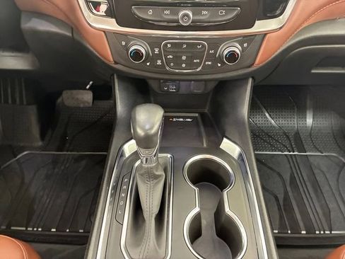 Used 2021 Chevrolet Traverse High Country image 21