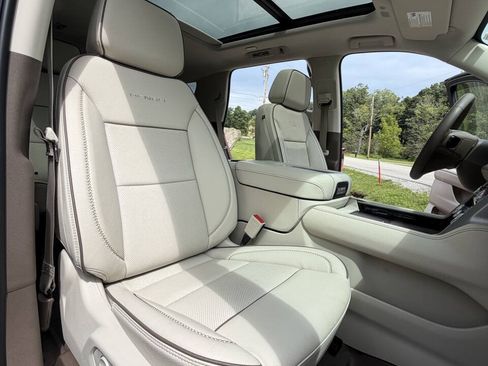 Used 2023 GMC Yukon Denali w/ Max Trailering Package AWD/4WD image 32
