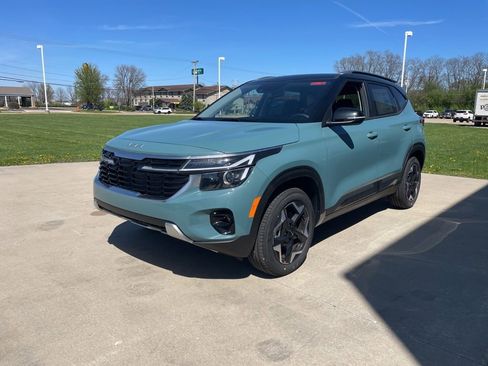 New 2026 Kia Seltos S AWD/4WD image 2