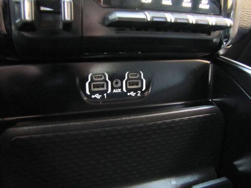 Used 2024 RAM 3500 Big Horn w/ Night Edition AWD/4WD image 42