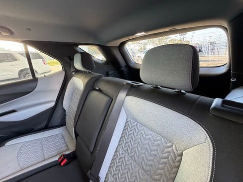 Used 2024 Chevrolet Equinox LT image 21