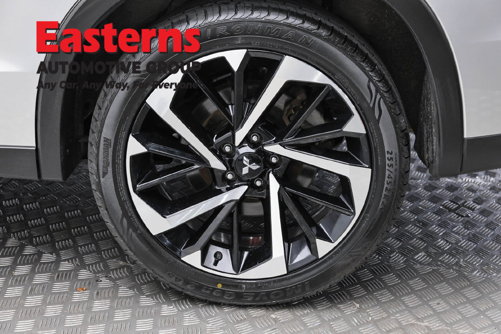 Used 2024 Mitsubishi Outlander SE AWD/4WD image 9