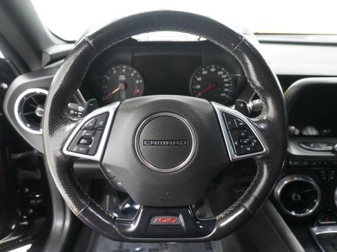 Used 2020 Chevrolet Camaro SS RWD image 18