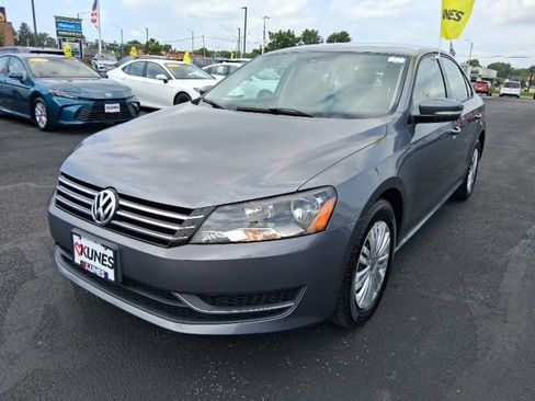 Used 2014 Volkswagen Passat 1.8T S FWD image 9