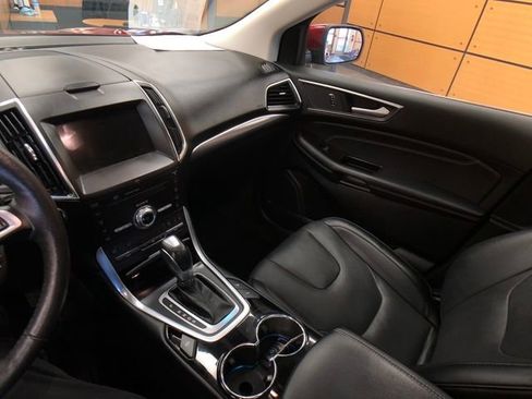Certified 2018 Ford Edge Titanium w/ Equipment Group 302A image 19