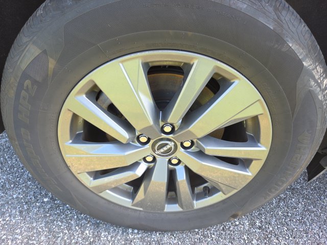 Used 2025 Nissan Pathfinder S AWD/4WD image 7