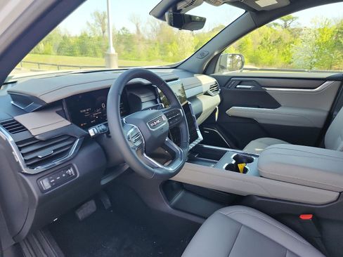 New 2026 GMC Acadia Elevation w/ Elevation Premium Package image 12