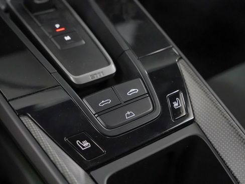 Used 2022 Porsche 911 Carrera GTS image 32