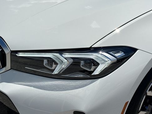 New 2026 BMW 330i Sedan w/ M Sport Package RWD image 9