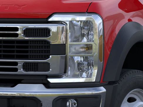 New 2026 Ford F550 4x4 Crew Cab image 18