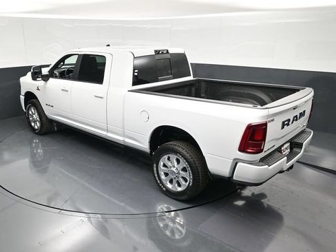 New 2026 RAM 2500 Laramie AWD/4WD image 57