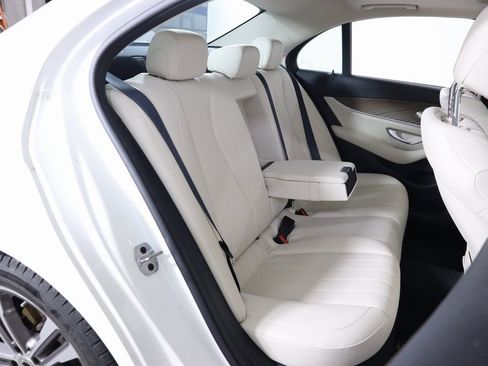 Certified 2022 Mercedes-Benz E 350 4MATIC Sedan image 52