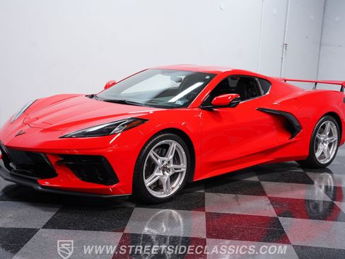 Used 2021 Chevrolet Corvette Stingray Preferred Cpe w/ Z51 Performance Package RWD image 6