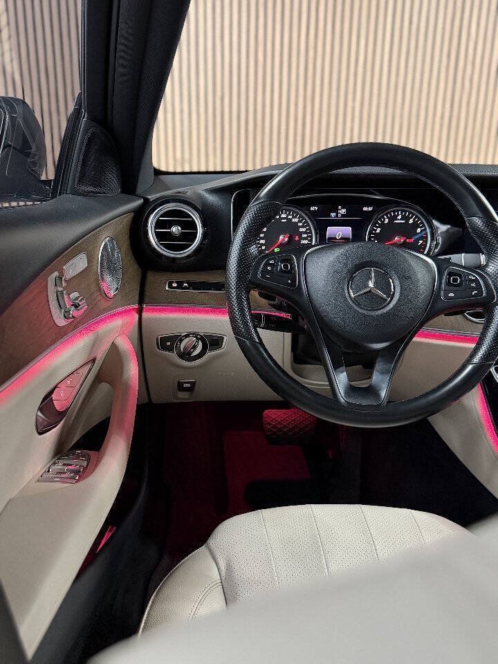 Used 2017 Mercedes-Benz E 300 4MATIC image 18