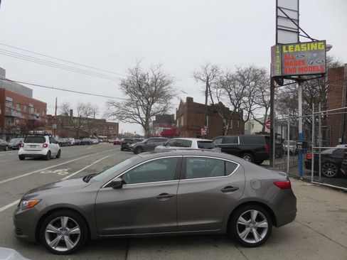Used 2015 Acura ILX w/ Technology Package image 7