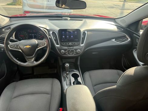 Used 2020 Chevrolet Malibu RS image 28