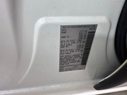 Used 2024 Nissan Frontier SL w/ Technology Package AWD/4WD image 29
