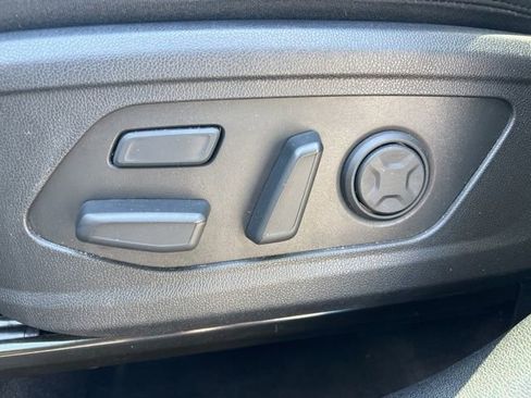 Certified 2024 Kia Sorento SX Prestige AWD/4WD image 36