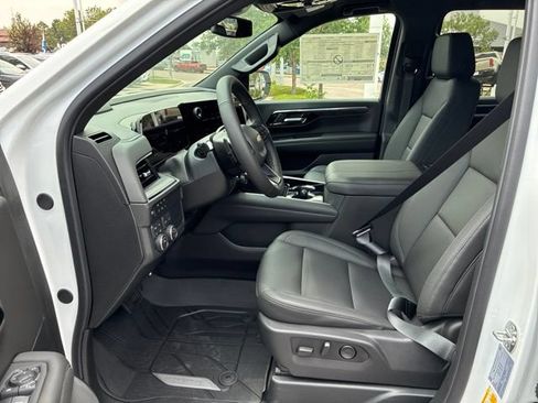 New 2026 Chevrolet Suburban LT w/ Comfort Package AWD/4WD image 7