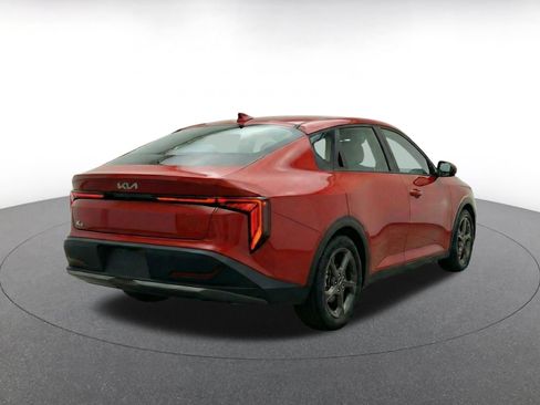 Used 2025 Kia K4 FWD image 11
