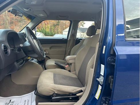 Used 2010 Jeep Patriot Sport image 12