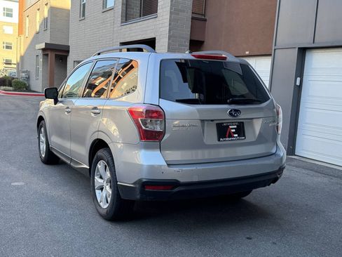 Used 2015 Subaru Forester 2.5i Premium w/ All-Weather Package AWD/4WD image 3