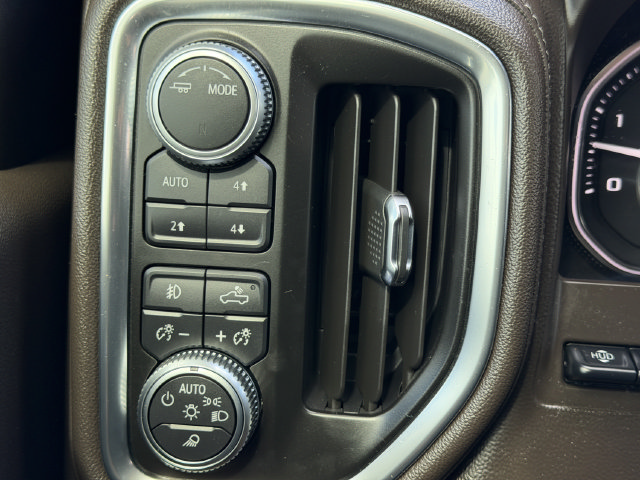 Used 2019 Ford F350 Platinum w/ Platinum Ultimate Package AWD/4WD image 46