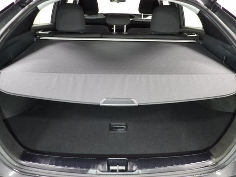 Used 2022 Toyota Prius LE image 8