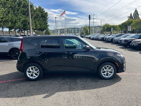Used 2020 Kia Soul S FWD image 6