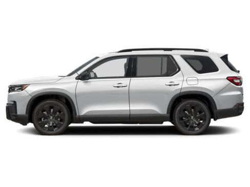 Certified 2026 Honda Pilot Black Edition image 3