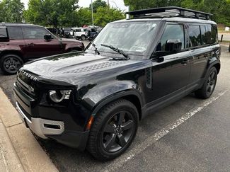 Used 2022 Land Rover Defender 110 S AWD/4WD video 1