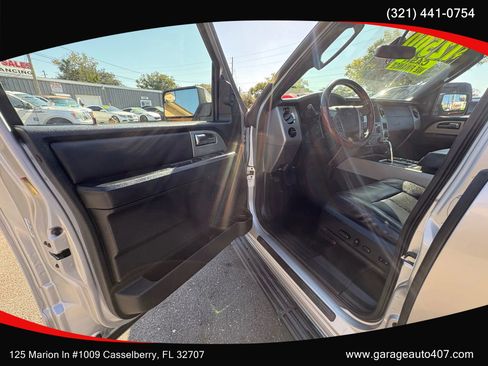 Used 2017 Ford Expedition EL Limited image 9