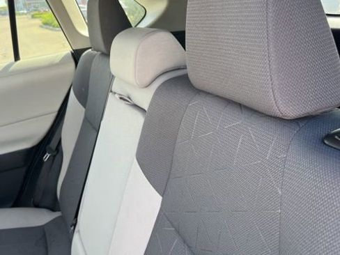 Used 2023 Toyota RAV4 XLE w/ Convenience Package image 9