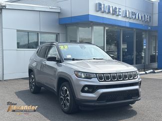 Used 2022 Jeep Compass Limited AWD/4WD video 1