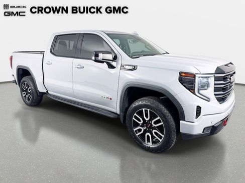 Certified 2025 GMC Sierra 1500 AT4 w/ AT4 Premium Package AWD/4WD image 3