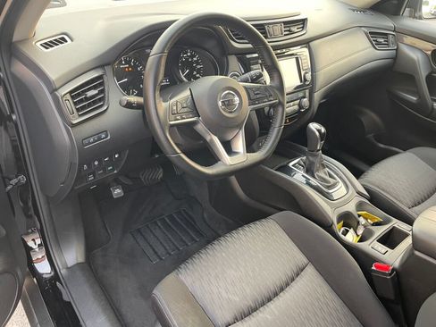Used 2020 Nissan Rogue SV AWD/4WD image 5