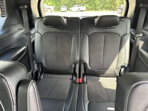 Used 2022 Jeep Grand Cherokee L Laredo image 27