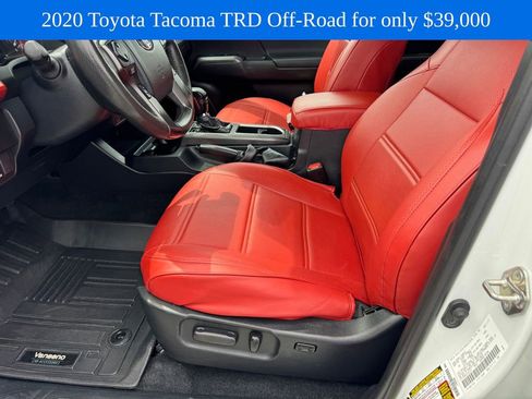 Used 2020 Toyota Tacoma TRD Off-Road AWD/4WD image 17