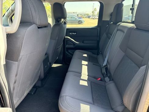 Certified 2025 Nissan Frontier SV RWD image 22