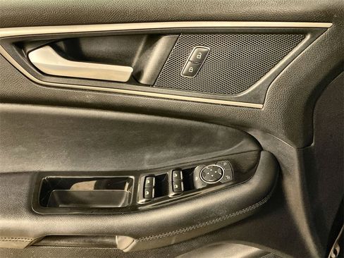 Used 2018 Ford Edge SEL w/ Equipment Group 201A image 6