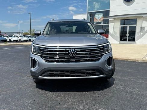 New 2025 Volkswagen Atlas SEL image 2