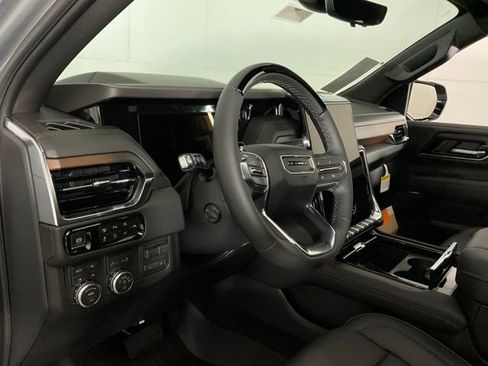 New 2026 GMC Yukon XL Denali w/ Denali Reserve Package AWD/4WD image 19