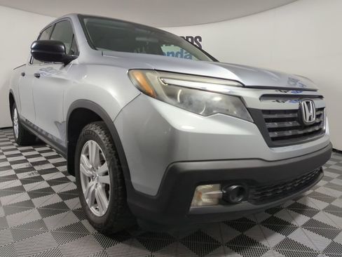 Used 2017 Honda Ridgeline RT image 6