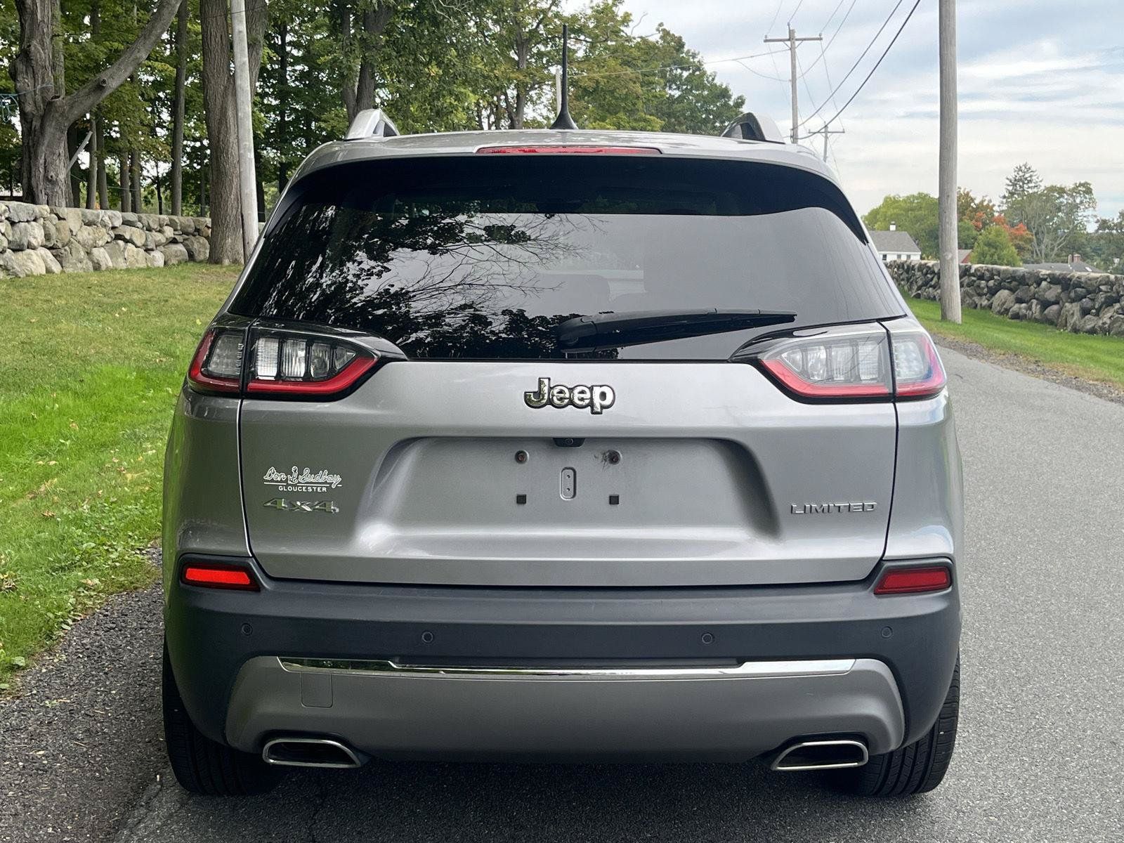 Used 2021 Jeep Cherokee Limited AWD/4WD image 5