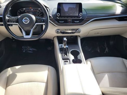 Used 2019 Nissan Altima 2.5 Platinum FWD image 20
