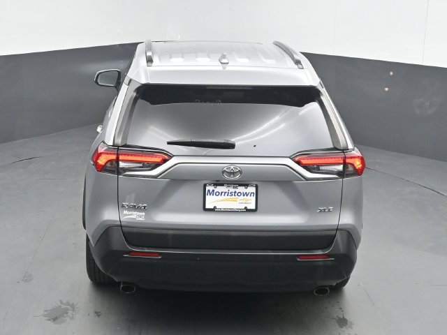 Used 2021 Toyota RAV4 XLE w/ Convenience Package FWD image 41