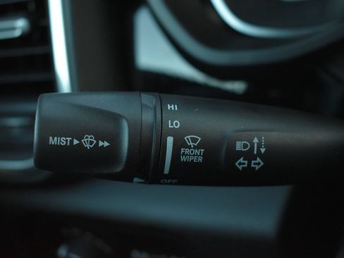 New 2026 RAM 1500 Laramie AWD/4WD image 21