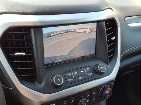 Used 2018 GMC Acadia SLT image 28