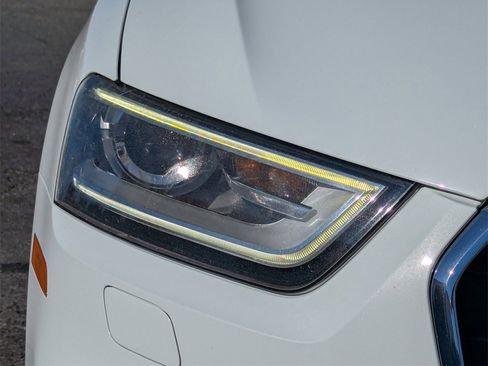 Used 2015 Audi Q3 2.0T Prestige w/ Prestige Package image 11