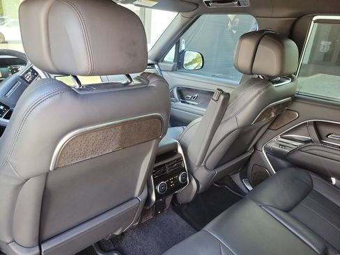 Used 2023 Land Rover Range Rover Autobiography AWD/4WD image 13
